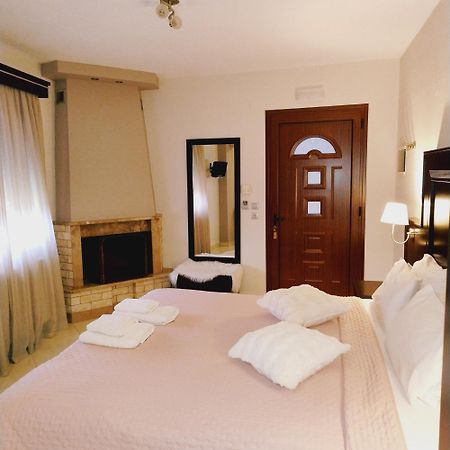 Neraides Hotel Loutraki  Room photo