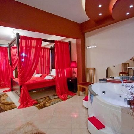 Neraides Hotel Loutraki  Exterior photo